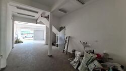 Sims Avenue (D14), Shop House #575673571
